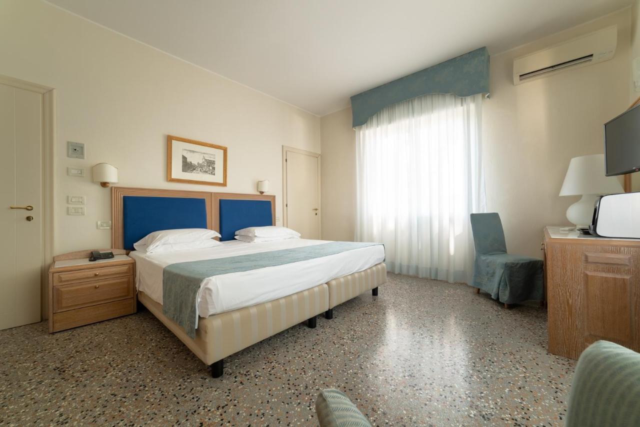 La Dependance By Casa Bianca Hotel Лидо ди Йезоло Екстериор снимка